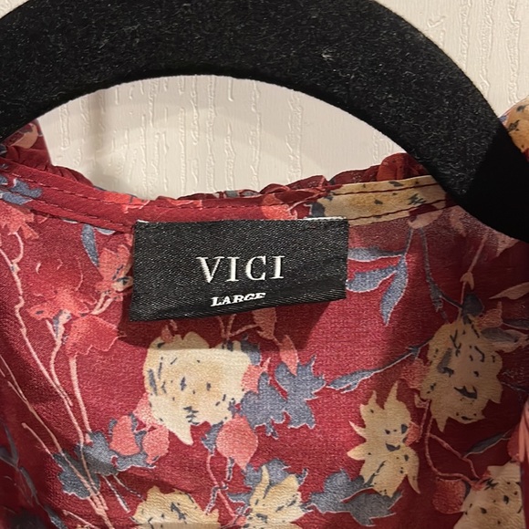 L Vici Cardigan NWOT - Picture 2 of 3
